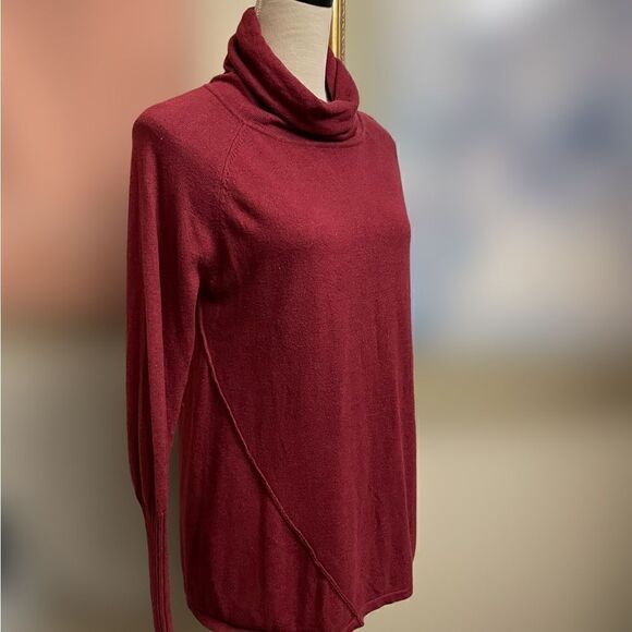 Lilla P Red Turtleneck Sweater with Angora/Cashmere & Cotton (Medium) - Picture 9 of 10